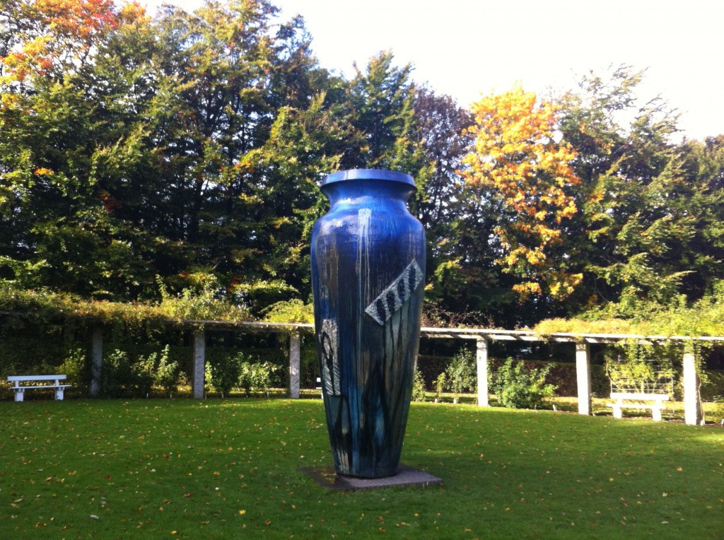 A big blue vase in the Marselisborg Palace park