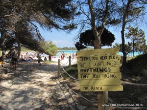 Keep the beach clean Menorca